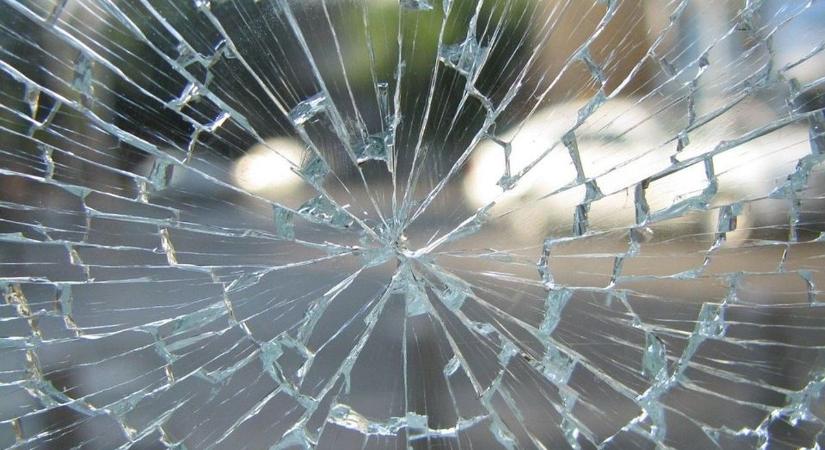 Sorra történnek balesetek vasárnap Veszprém megyében