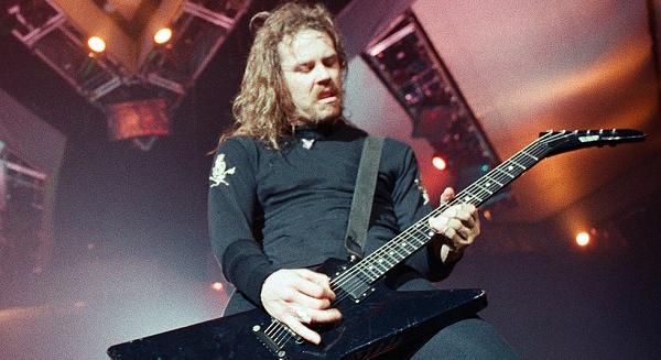 Ezért szenvedett égési sérülést James Hetfield a Metallica egyik 1992-es koncertjén