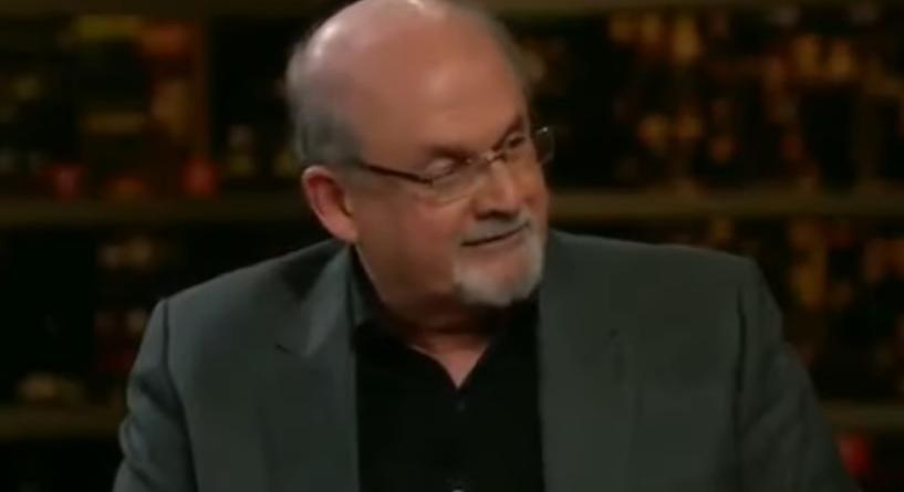 Salman Rushdie-t levették a lélegeztetőgépről