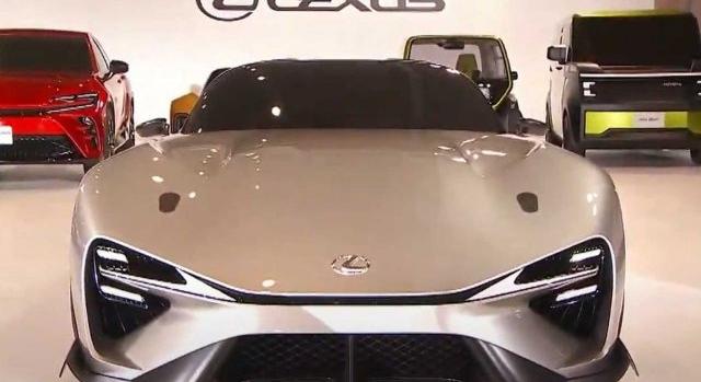 Szimulált manuális váltót kaphat a Lexus elektromos sportautója
