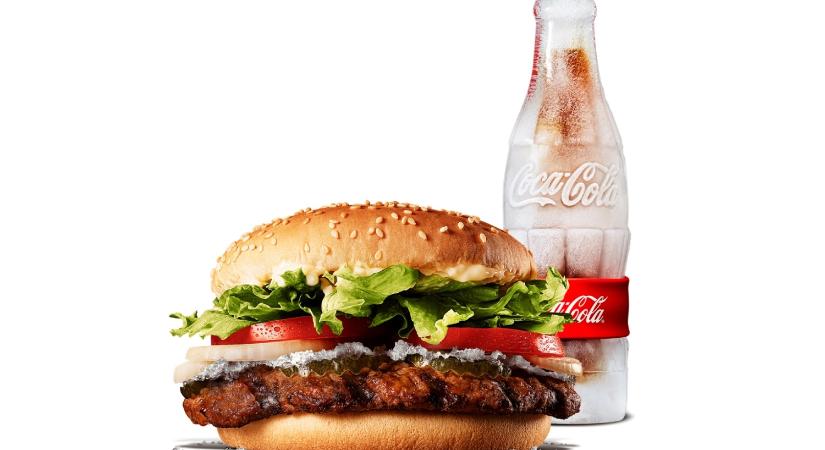 Jégdarát tesz hamburgerébe a gyorsétteremlánc a nyári hőségben