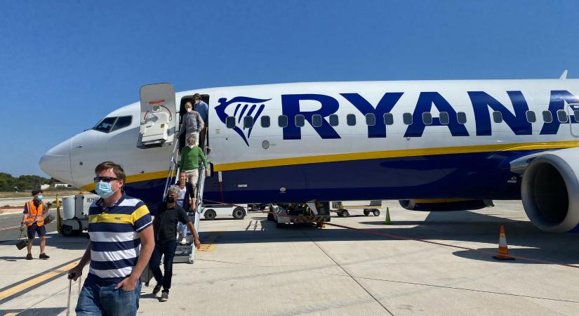 Nemcsak a budapesti, hanem egy szomszédos nagyváros járatait is megritkítja a Ryanair