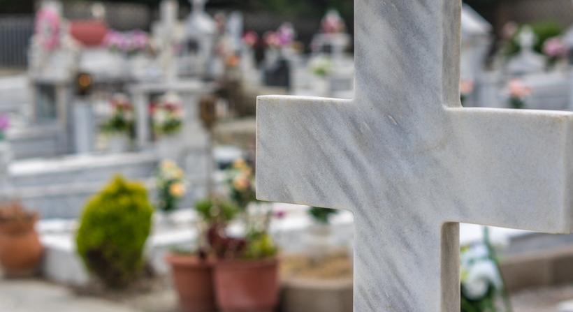 720 új sírhellyel bővíti a füleki temetőt az önkormányzat
