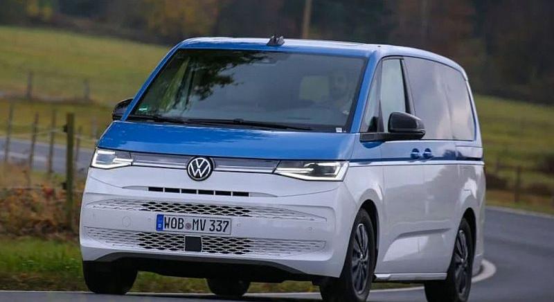 Visszahívja népszerű furgonját a Volkswagen