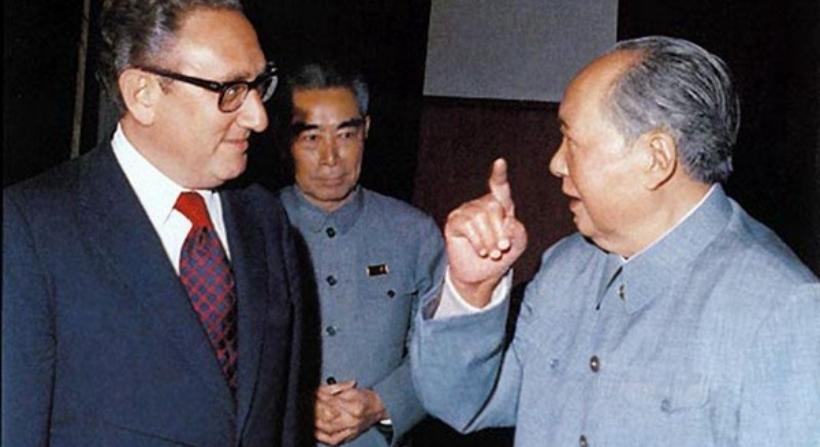 Kissinger: az USA a háború szélén áll Oroszországgal és Kínával