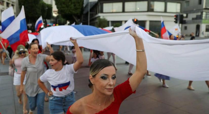 Egyre többen akarják korlátozni az oroszok beutazását Európába
