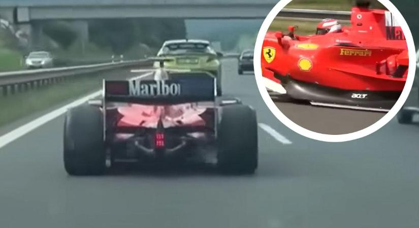 Videó: F1-es Ferrarinak álcázott versenyautóval száguldott az autópályán