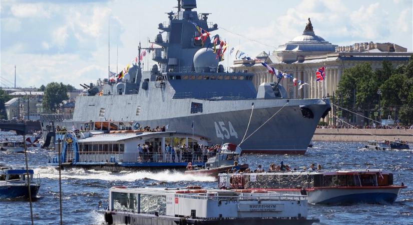 Újabb rakéta fregattokat szállítanak le a hajógyártók az orosz haditengerészetnek