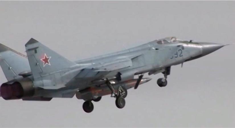 A brit légierő egyik gépe megsértette az orosz légteret, azonnal levegőbe emelkedett egy MiG-31