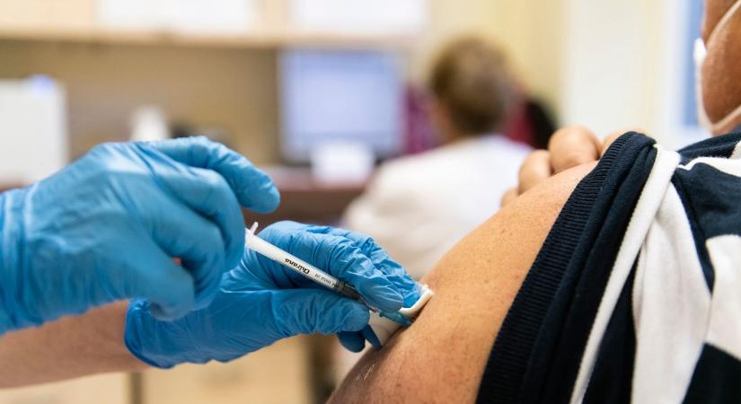 Nagy-Britanniában engedélyezték először az új védőoltást