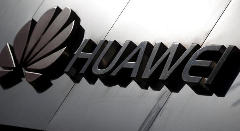 A szankciók és a gazdaság is húzzák lefelé a Huawei-t