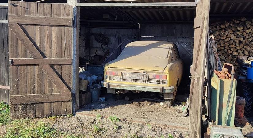 Kincset érő, 48 éves Skodát találtak egy soproni garázsban - fotók