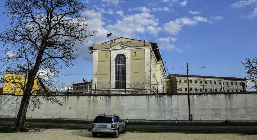 Agyonverhették zárkatársukat rabok egy budapesti börtönben