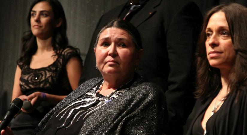 5 évtized után kértek bocsánatot az indián nőtől, akit kifütyültek az Oscaron