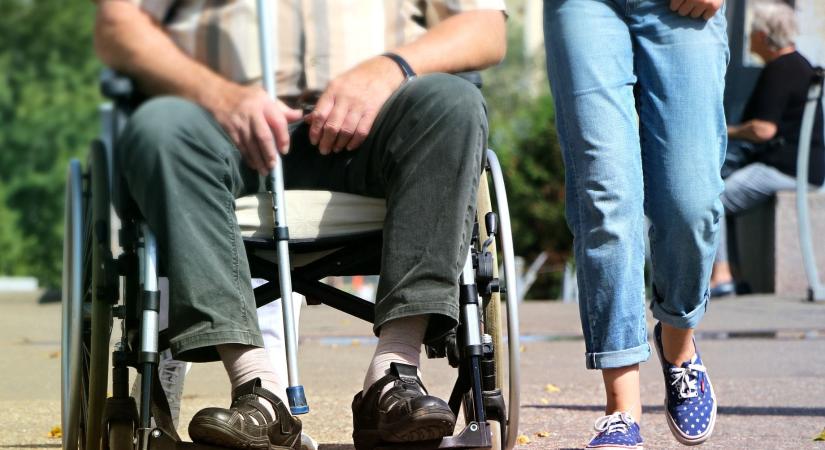 Rezsivédelmet kértek a fogyatékossággal élők számára