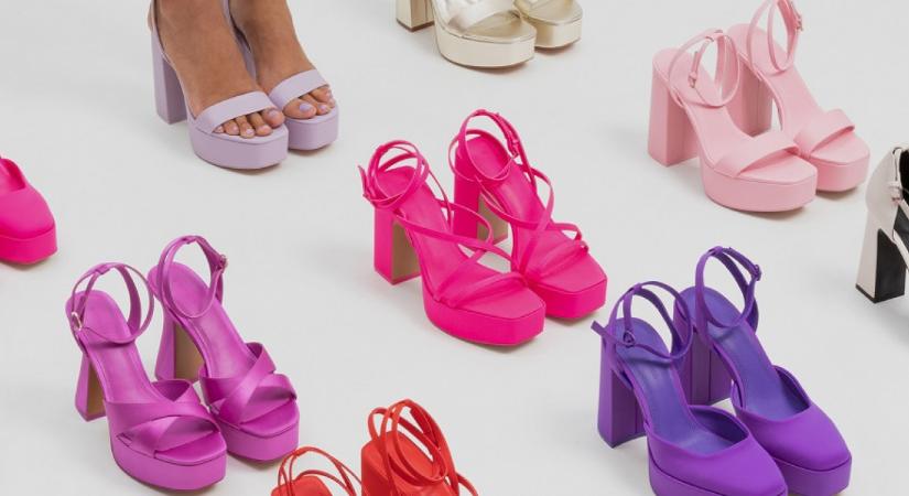 Tényleg megtörténik: egyszerűen nem mennek ki a divatból a színes platform cipők!