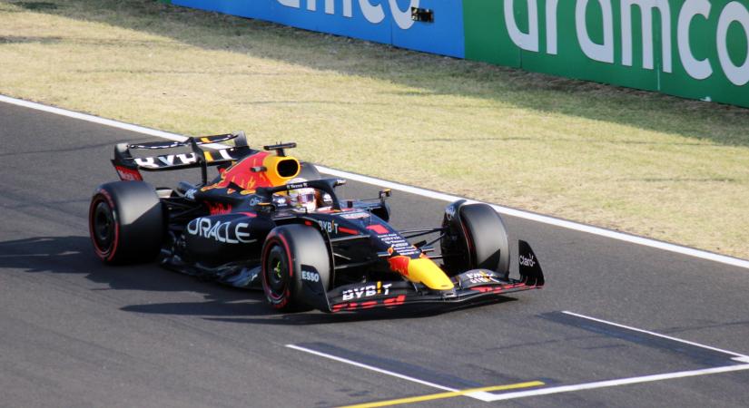 F1: Jöhetnek a csapatutasítások a Red Bullnál