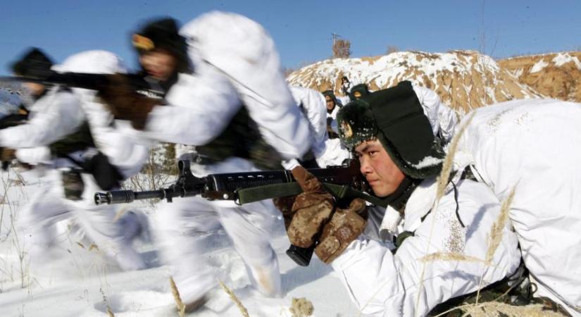 Kínai csapatok Szibériába mennek az Oroszország vezette Vosztok-hadgyakorlatra