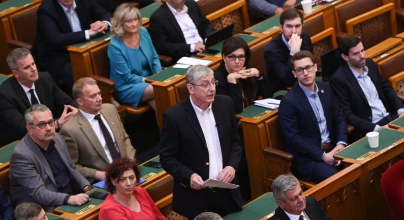 Fidesz: a baloldallal se gazdasági növekedés, se rezsicsökkentés nem lenne