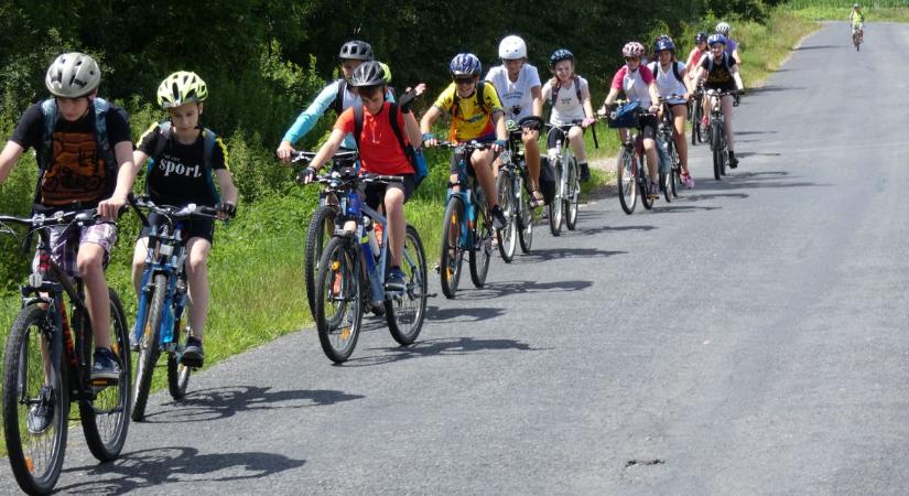 A nagykanizsai Rozgonyi-iskola kerékpáros tábort tartott