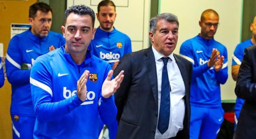 Nagytakarítás Barcelonában, ezt a három játékost teszi ki Xavi