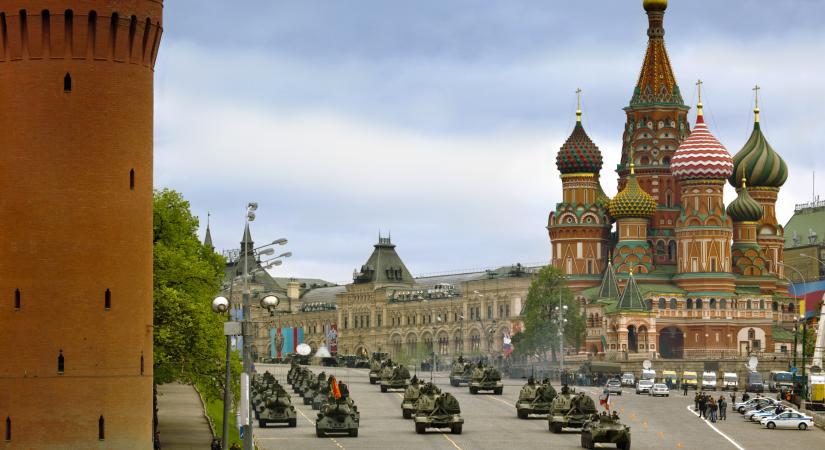 Sokkal optimistább lett az orosz kormány: kisebb eséssel megúszhatja a háborút a gazdaság