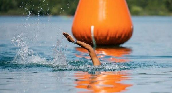 Különleges úszóverseny rajtol el szombaton