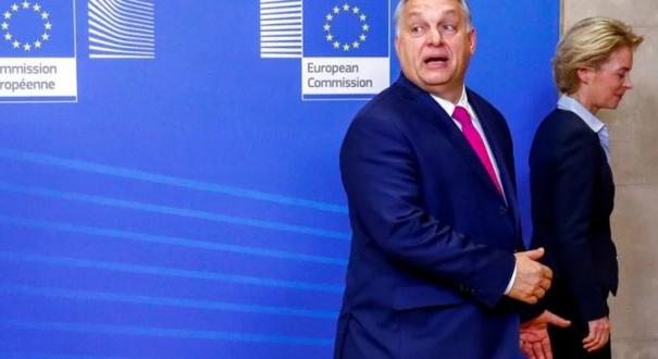„Orbán a háború kezdetétől fogva az okos fickónak tüntette fel magát”