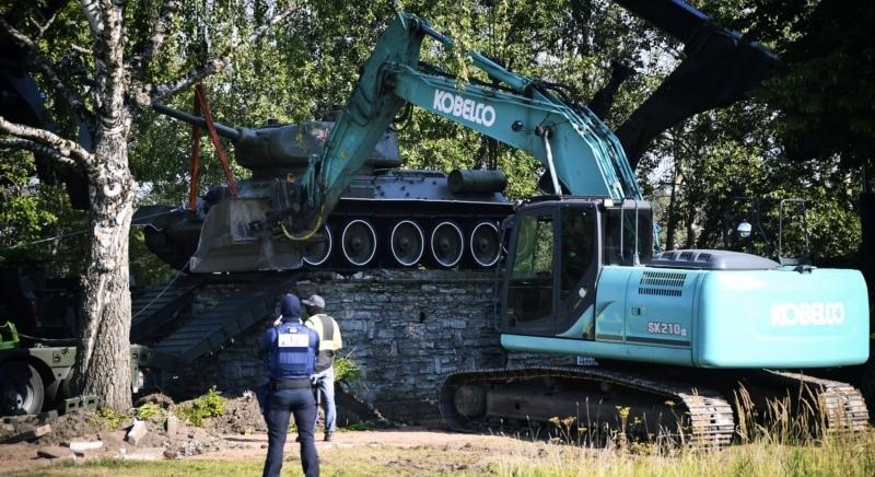 Orosz hekkerek támadtak Észtországra, miután eltávolítottak egy szovjet emlékművet