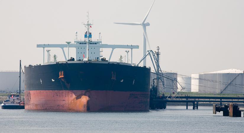 Hiába indult meg minden mozdítható tanker dízellel Európába, Magyarországnak nem juthat a szállítmányból