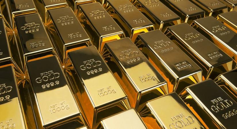 Több mint kétszáz kiló aranyat foglaltak le egy moszkvai repülőtéren