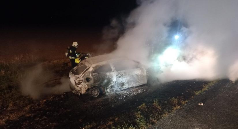 Kiégett egy kocsi Répcevis és Zsira között, a sofőr eltűnt