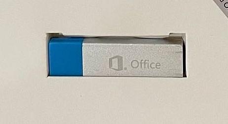 Ha ingyen Office pendrájvot kapsz a postával, be ne dugd a gépedbe!