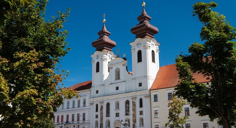 Győr, a négy folyó városa. Barokkos látnivalók trendi élményekkel