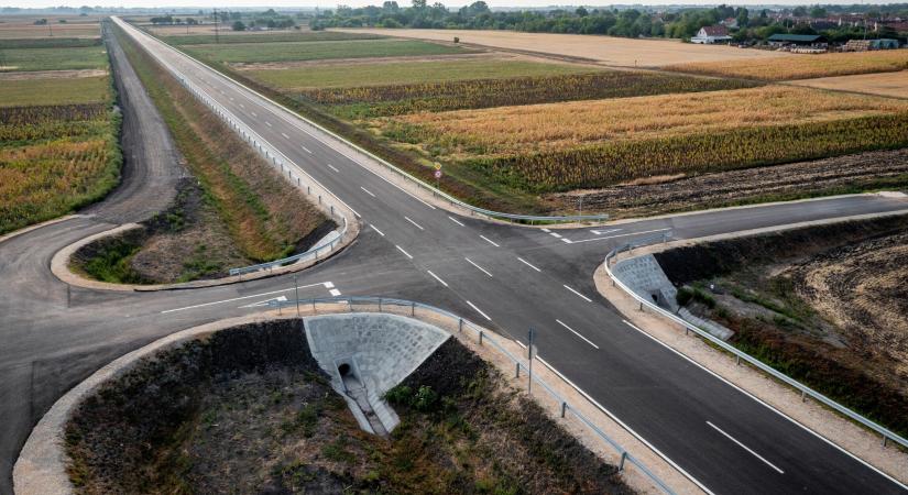Új Zagyva-híddal épült meg Jászberény körgyűrűjének északi szakasza
