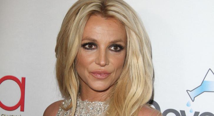 Kiszivárgott Britney Spears Elton Johnnal készített visszatérő dala