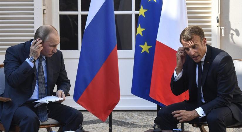 Putyin jelezte Macronnak, hogy az ukránok a tűzzel játszanak az atomerőmű támadásával