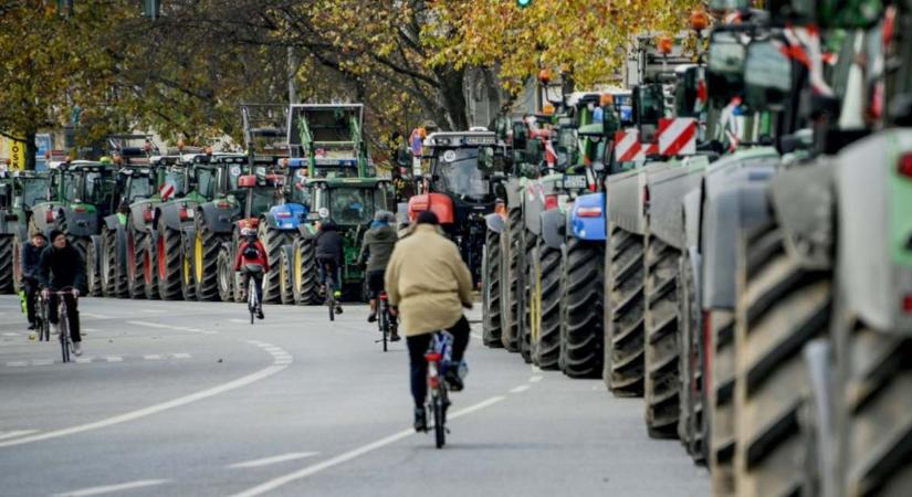 A rendőrség figyelmeztetett: tilos traktorokkal Budapest belvárosába vonulni