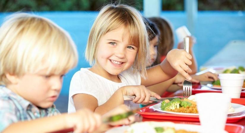 Étkezhetnek az iskolások olcsón és egészségesen? – a balassagyarmati dietetikus tanácsai eloszlatják a dilemmákat