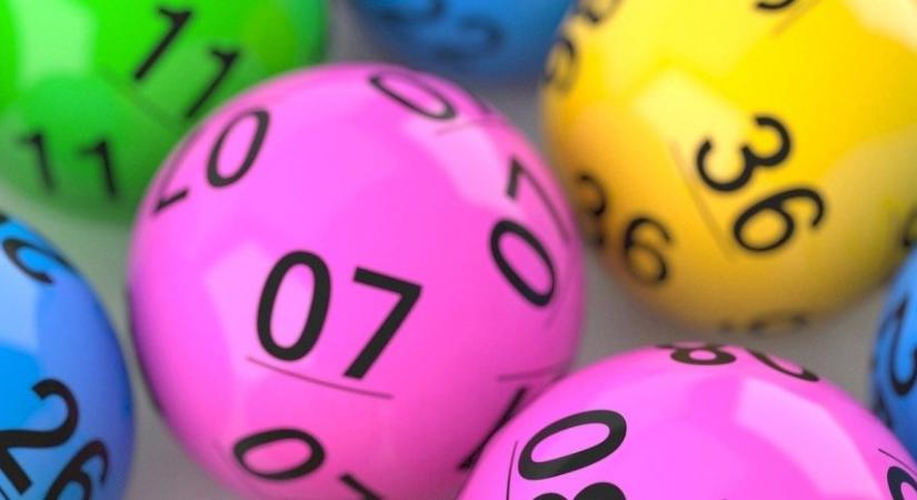 Ötös lottó augusztus 20-án: 11 magyar nyert fejenként 3 és fél millió forintot, mivel 11 négytalálatos született - íme a nyerőszámok