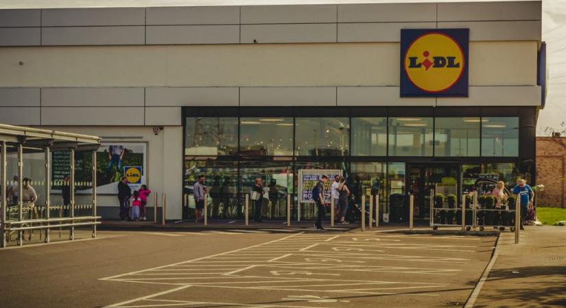 Rászállt a hatóság a Lidl-re, több boltnál is hibát találtak a hatósági áras termékek kapcsán