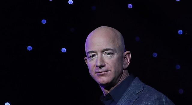 Jeff Bezos fia könyörgött apjának, hogy ne szúrja el az új A Gyűrűk Ura sorozatot