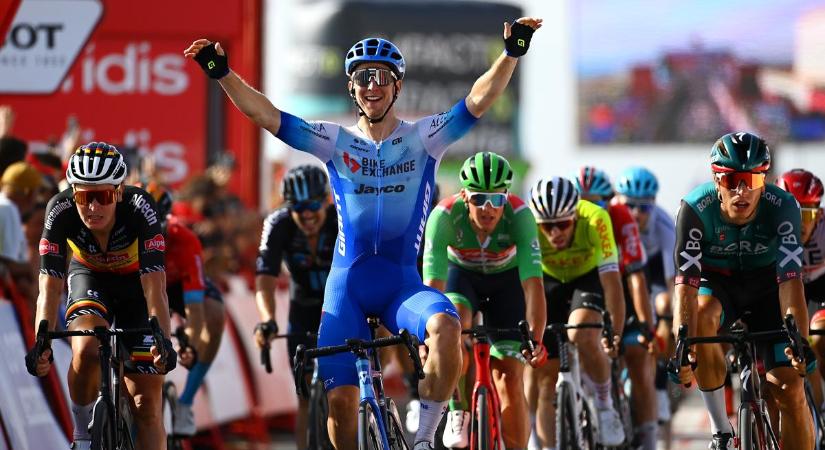 Vuelta: Groves nyerte a tengerparti sprintbefutót, Evenepoel továbbra is vezeti az összetettet