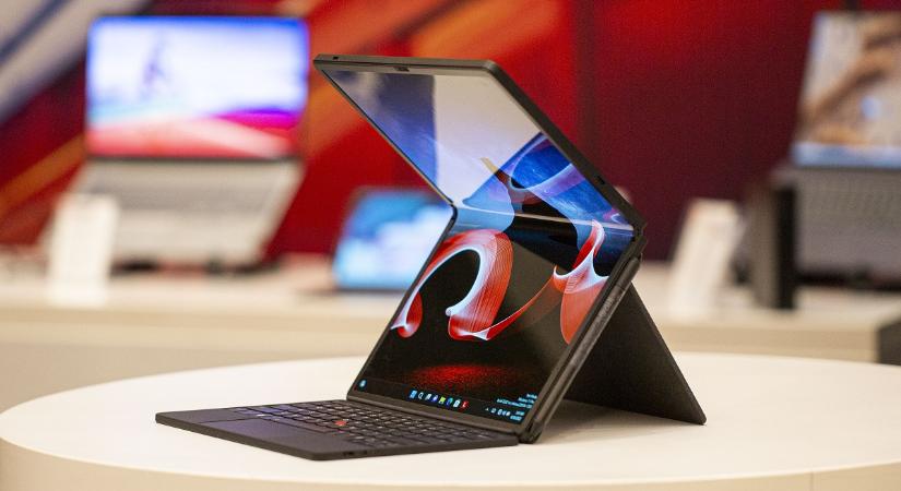 Új hajtogatható kijelzős laptopot mutatott a Lenovo