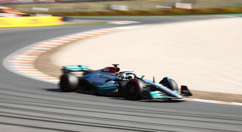 Russell: A Mercedes valószínűleg le fogja győzni a Ferrarit