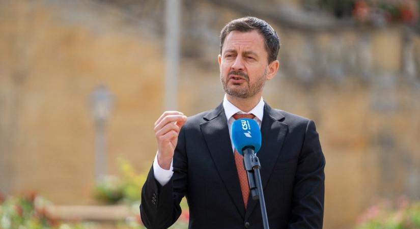 Újabb három szlovák miniszter mondott le, a kormánykoalíció elvesztheti a többségét