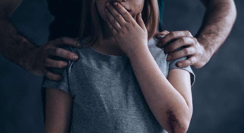 Megverte majd megerőszakolta a 9 éves kislányát a borsodi férfi