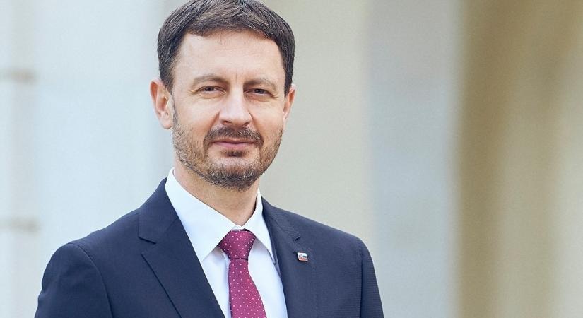Több szlovák miniszter lemondott, elvesztette többségét a kormánykoalíció