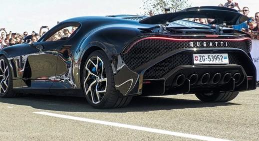 Horvátországban bukkant fel a világ legdrágább autója a Bugatti La Voiture Noire - videó