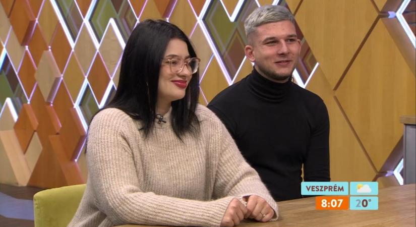 Az X-faktor sztárja, Ferenczi Kamilla elárulta, hogyan kérte meg a kezét a szerelme – videó